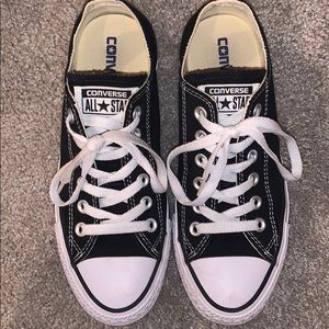 Black all star converse